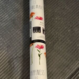 Rae Dunn Non-Adhesive Floral Shelf & Drawer Liner 17.75” x 8’ = 11.83 sq. ft.